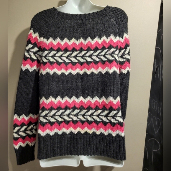 American Eagle Outfitters Chevron Knit Sweater Pink, White, and Gray, Size Small - Picture 3 of 6